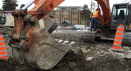 Excavation profonde, en espace restreint, industrielle ou commerciale