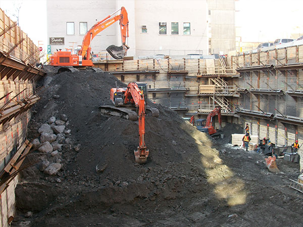 Un leader de l’excavation à Montréal