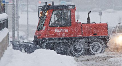 Déneigement, déblayage et épandage d’abrasifs arrondissements de Montréal.