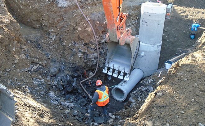 Travaux d'aqueduc. infrastructures et travaux routiers